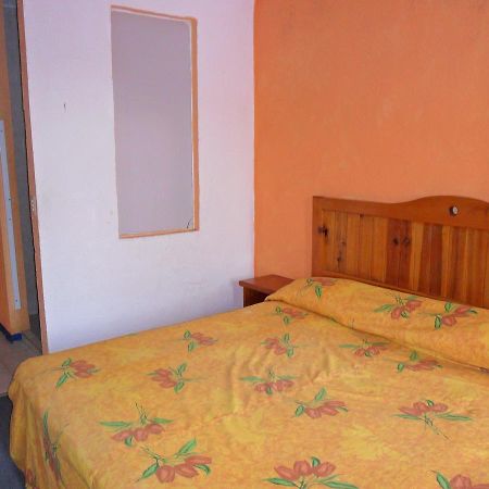 Hotel Las Cabanas San Felipe del Progreso Exteriör bild