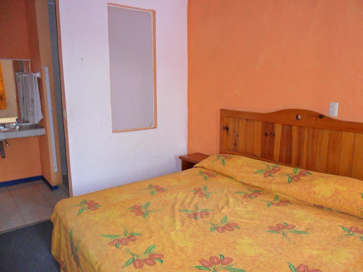 Hotel Las Cabanas San Felipe del Progreso Exteriör bild